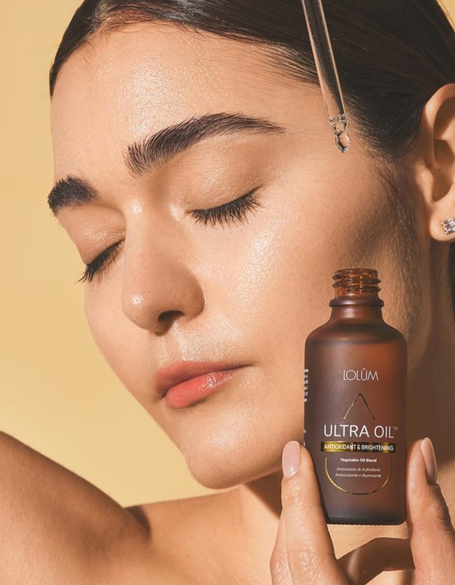 ULTRA OIL™ – Mélange d'huiles végétales à l'action antioxydante et illuminatrice 50 ml | Enrichi en acide hyaluronique