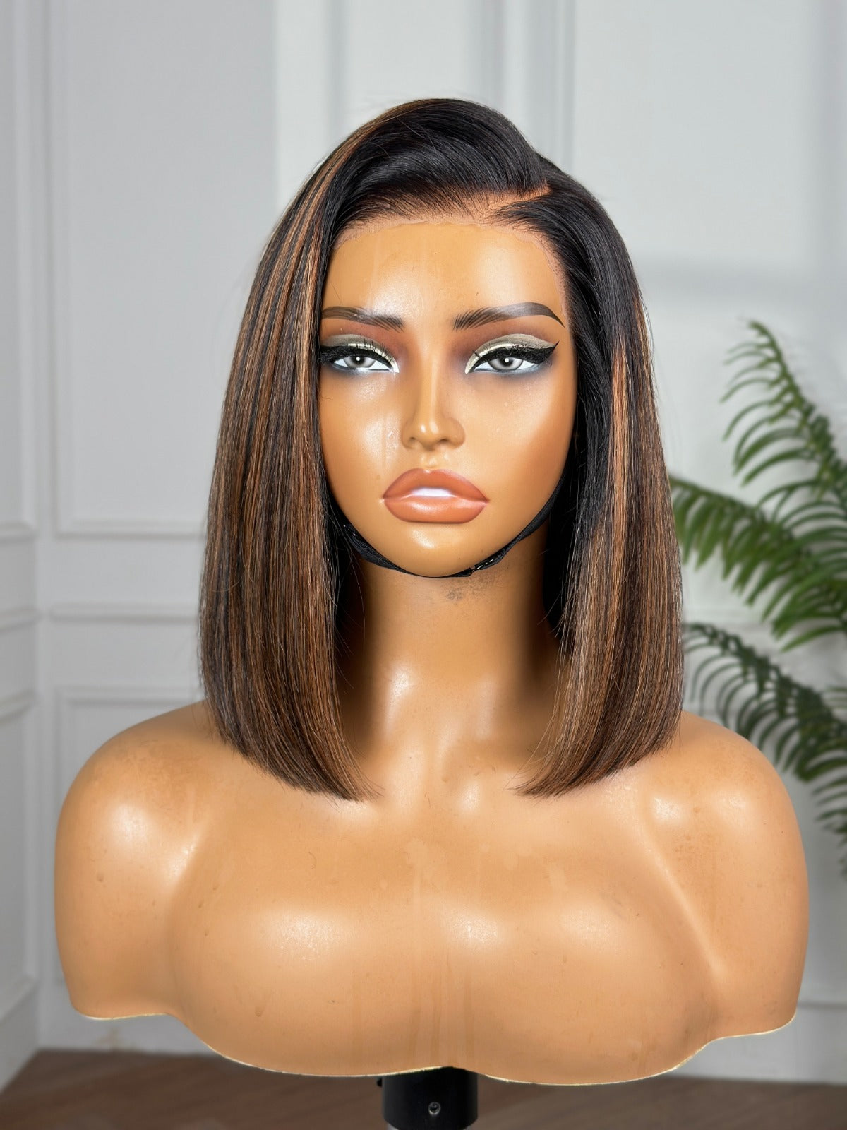 Perruque Bob Raw hair Super Double Draw - HD Lace sans colle prédécoupée